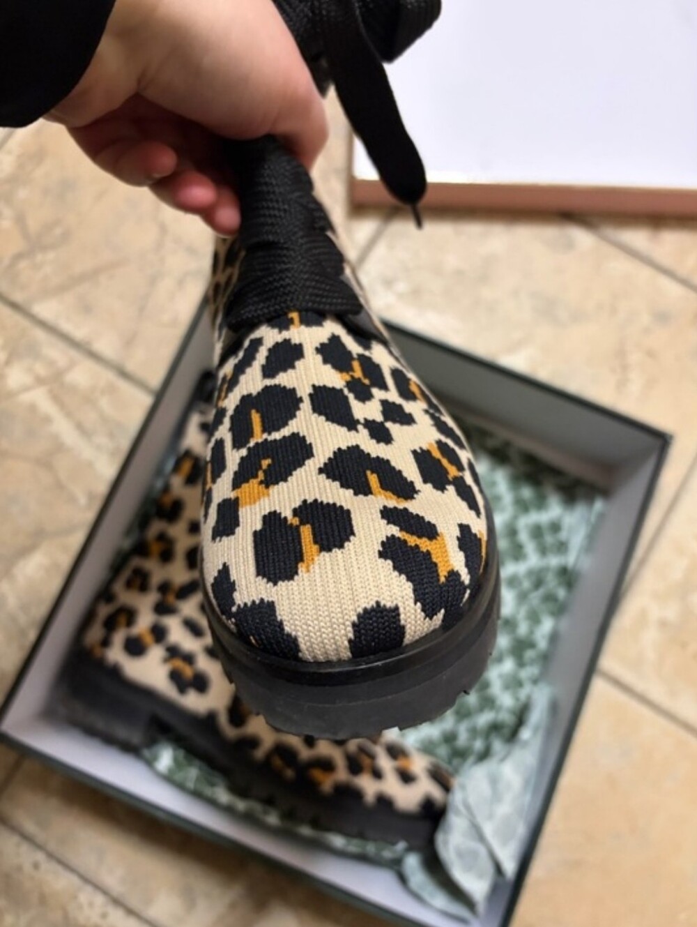 Kate Spade Merigue Knit Forest Feline - Picture 6 of 9